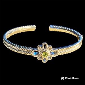 Judith Ripka sterling silver 925 cuff bracelet with peridot
